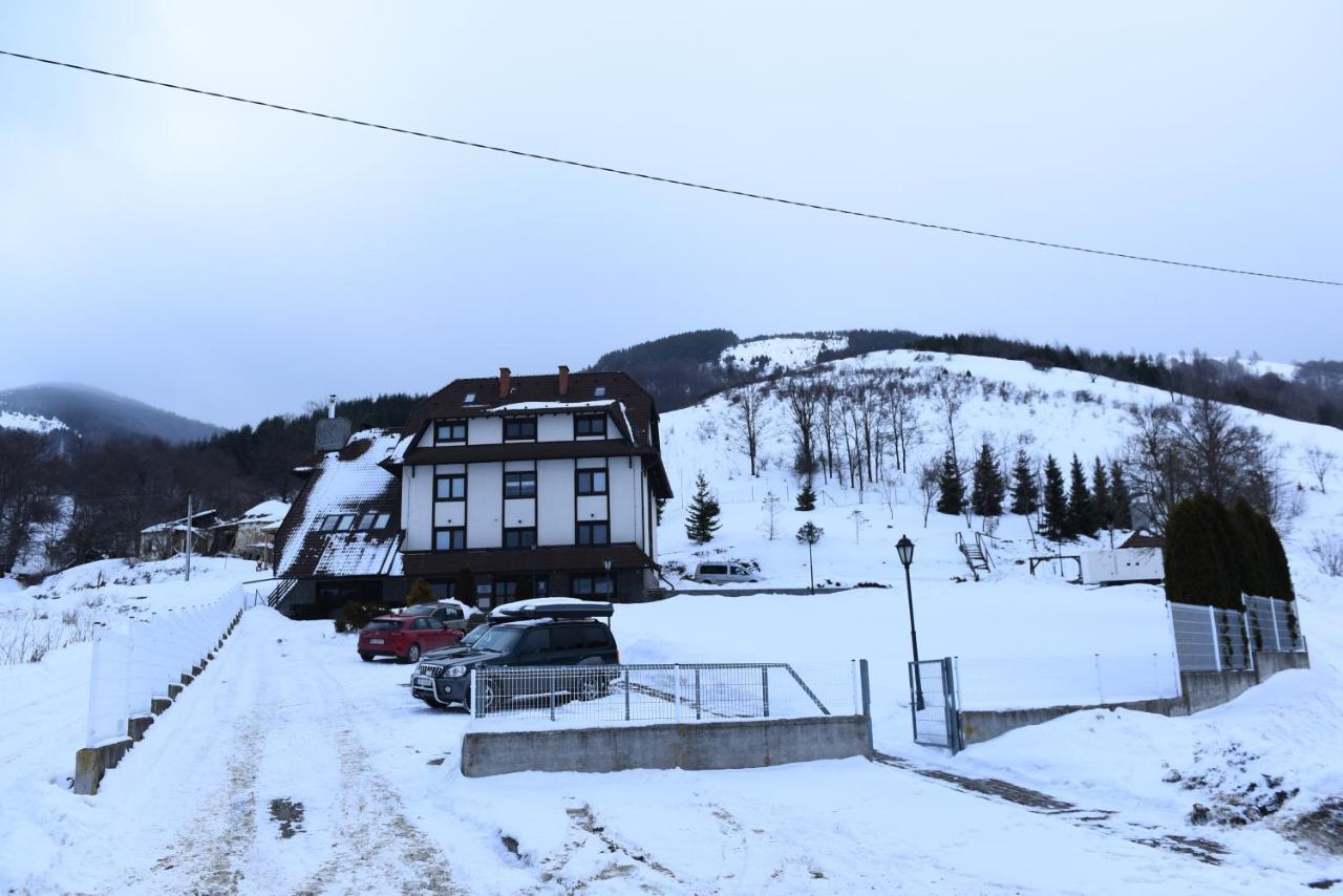 Villa Mramor Brzeće Buitenkant foto