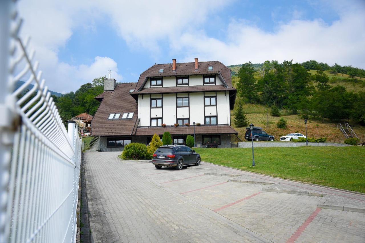 Villa Mramor Brzeće Buitenkant foto